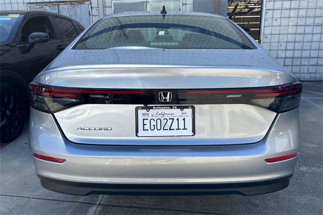 2025 Honda Accord SE photo 3