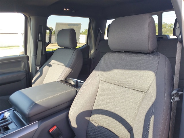 2025 Ford F-150 XLT photo 16