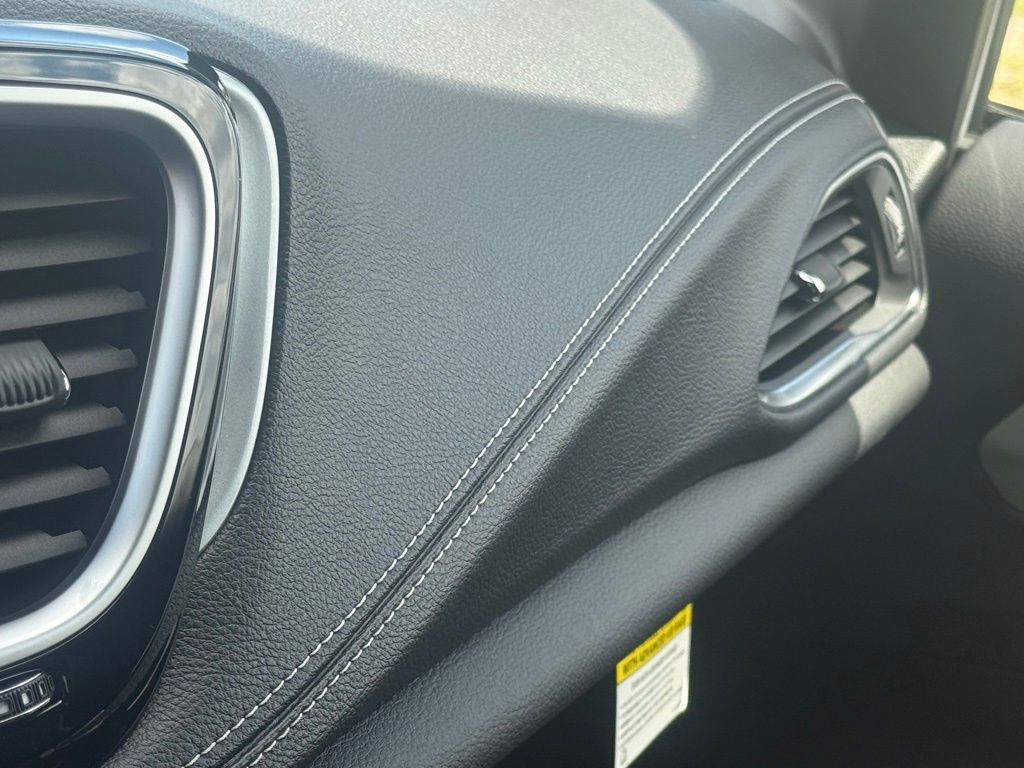 2026 Chrysler Pacifica Limited photo 19