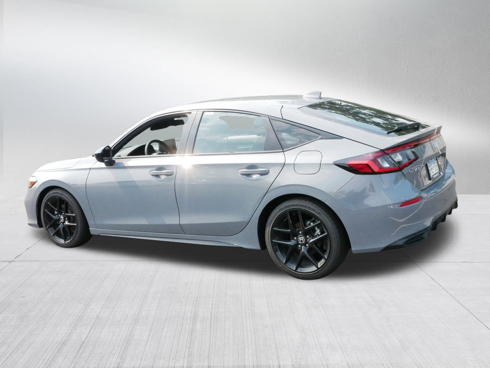 2025 Honda Civic Hatchback Sport photo 5