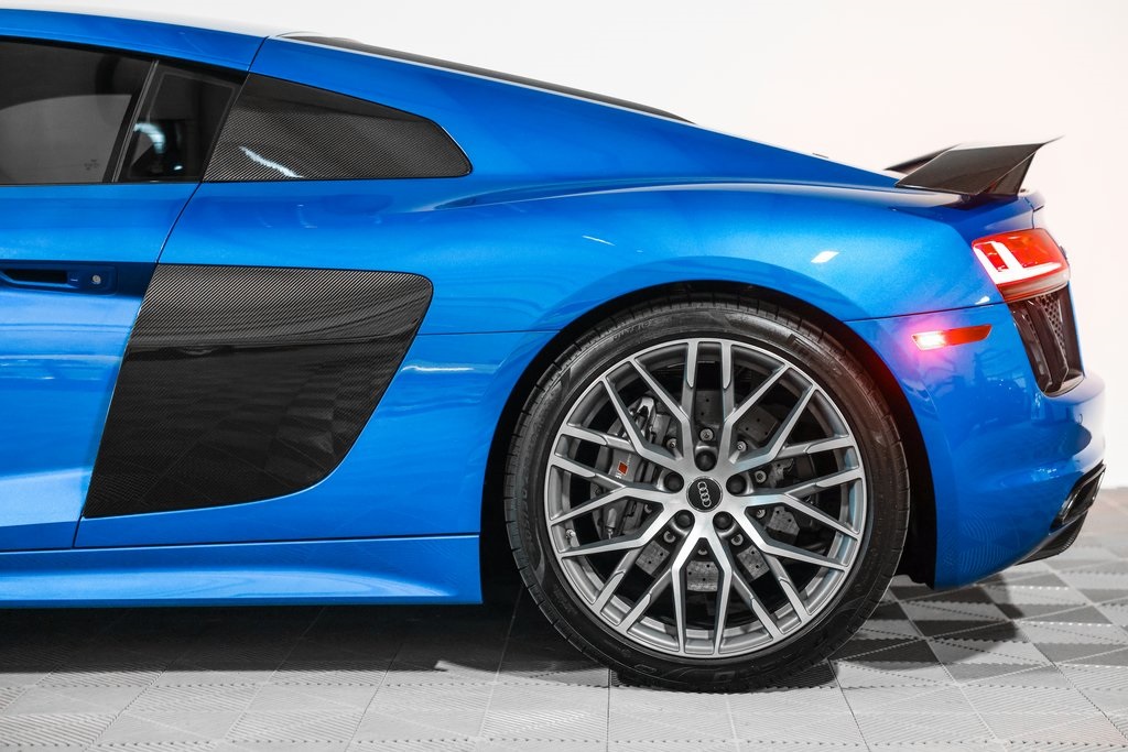 2017 Audi R8 V10 Plus Coupe photo 14