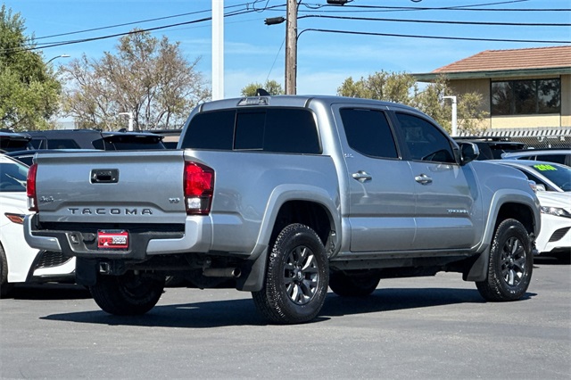 2023 Toyota Tacoma SR5 photo 4