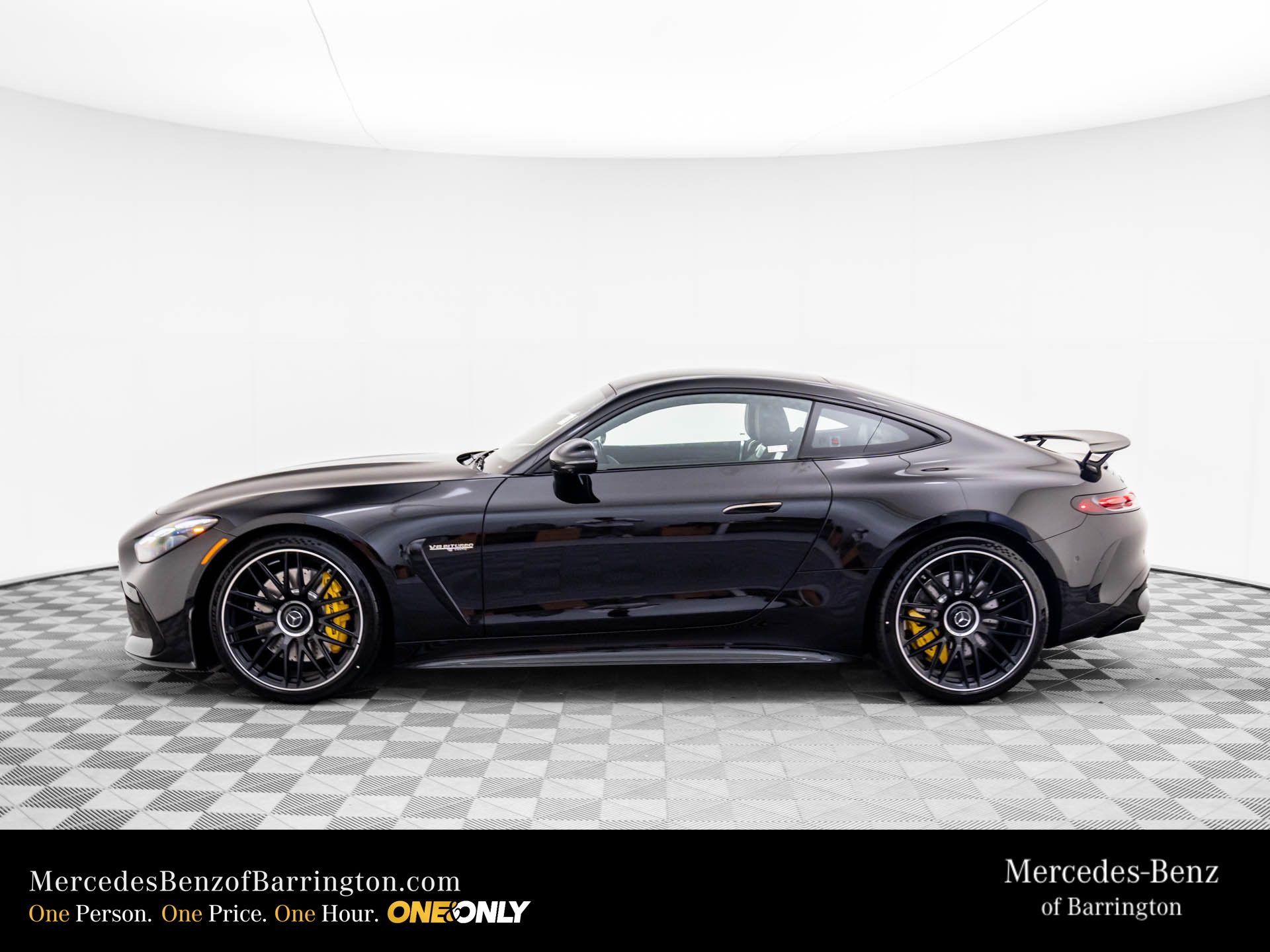 2026 Mercedes Benz AMG GT photo 2