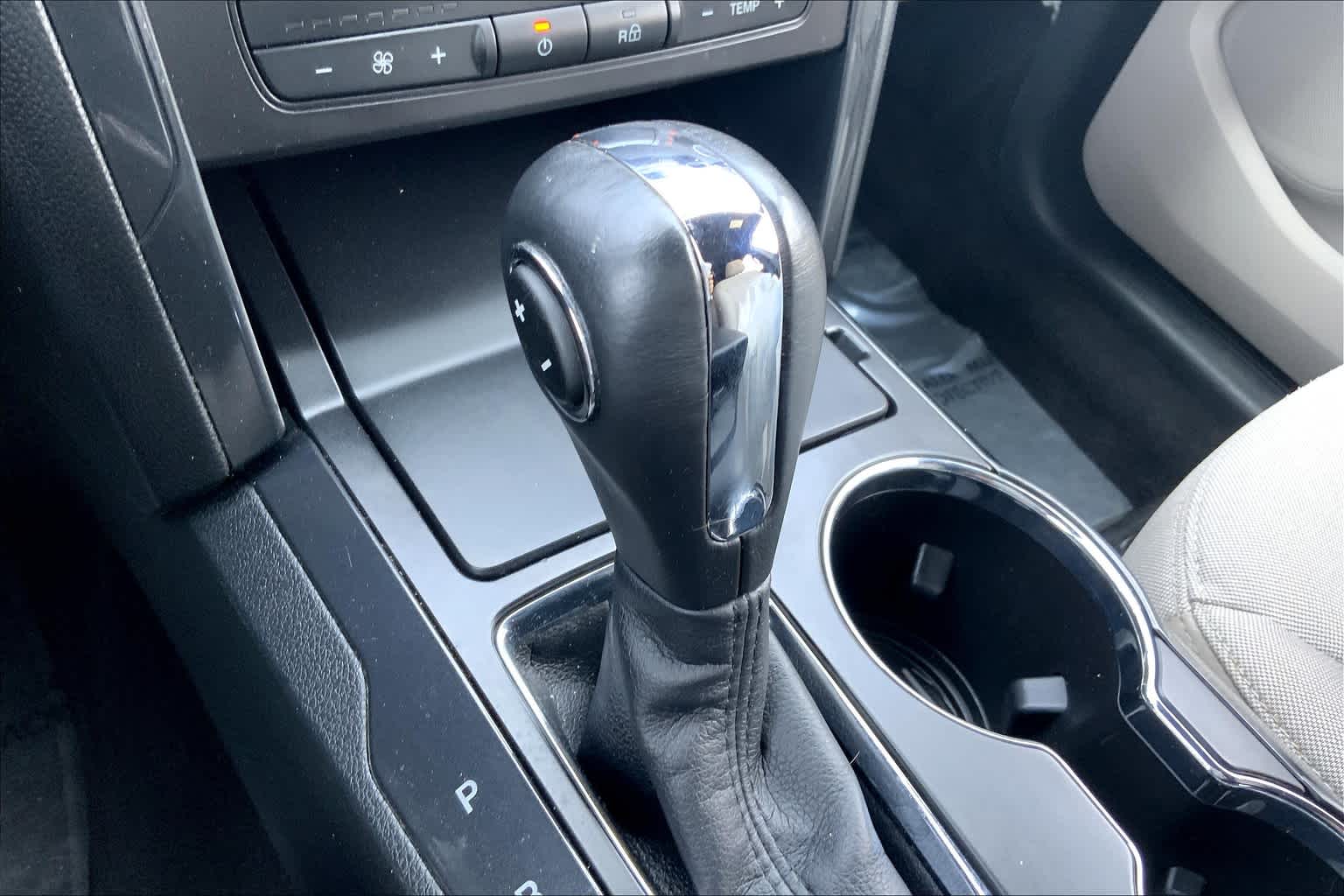 2019 Ford Explorer Base photo 30