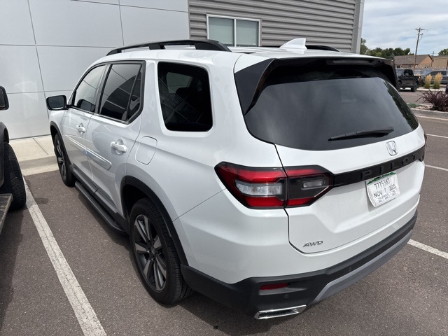 2024 Honda Pilot Touring photo 7