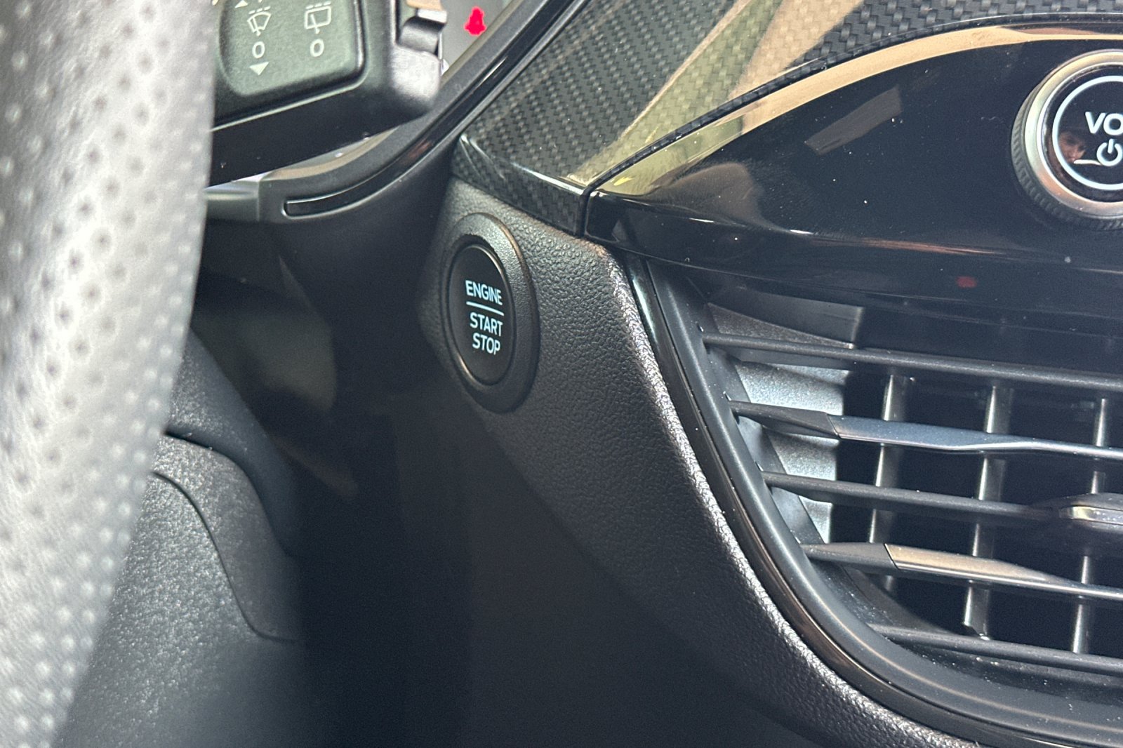 2023 Ford Escape ST-Line photo 21
