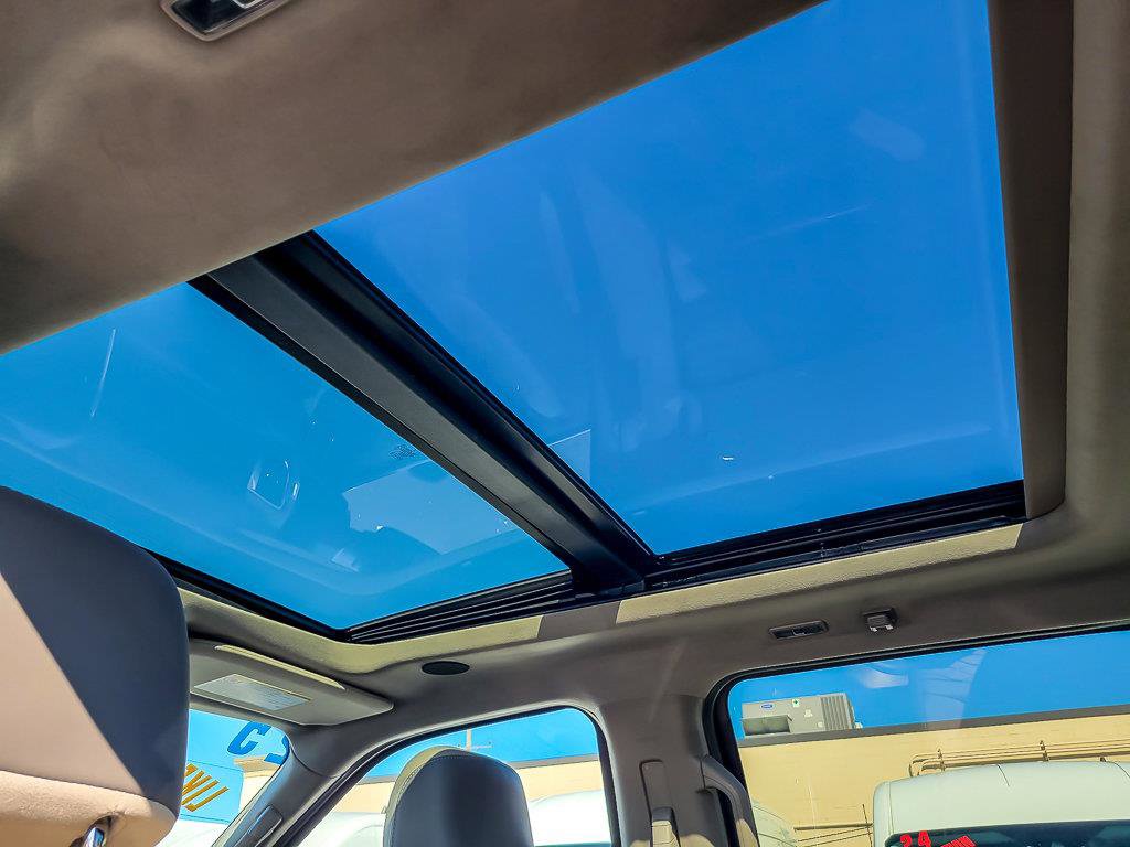 2025 FORD F-450 - Image 17