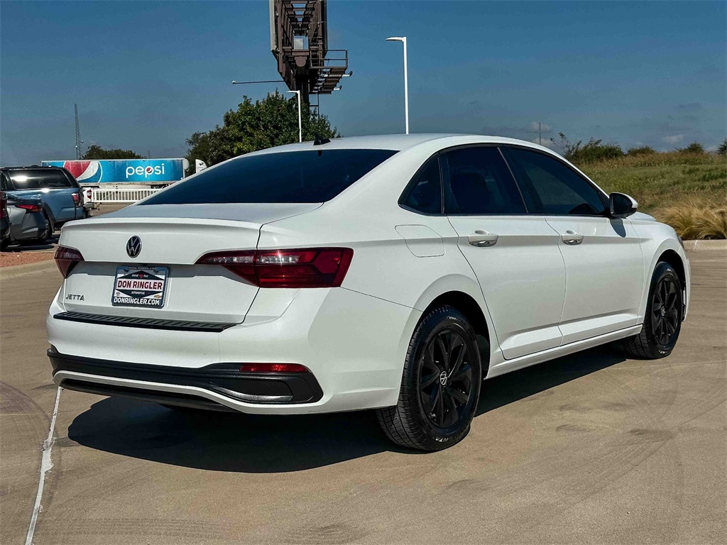 2023 Volkswagen Jetta 1.5T S photo 3