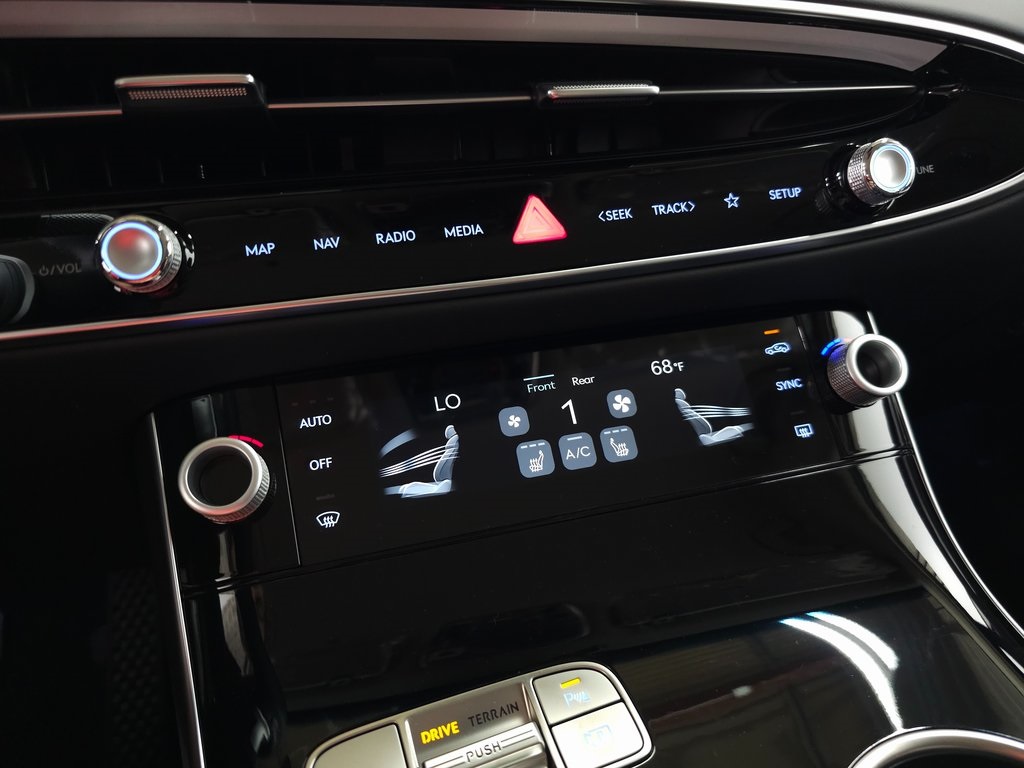 2026 Genesis GV70 2.5T photo 21