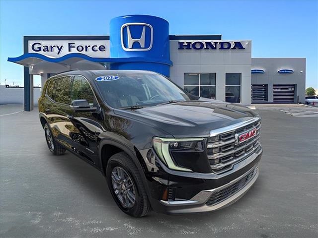 2025 GMC Acadia Elevation's photo