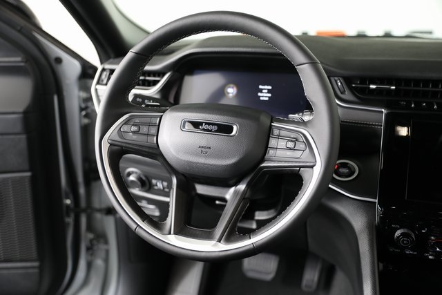 2025 Jeep Grand Cherokee Altitude X photo 3
