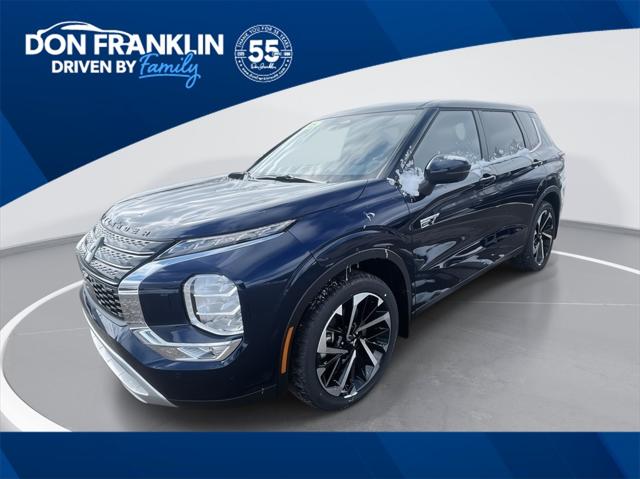 2025 Mitsubishi Outlander Plug-in Hybrid SE's photo