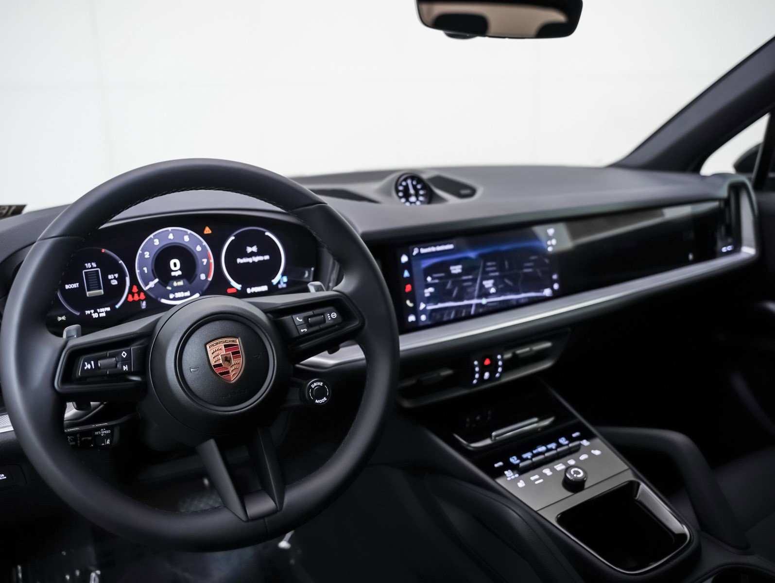 2025 Porsche Cayenne E-Hybrid photo 4