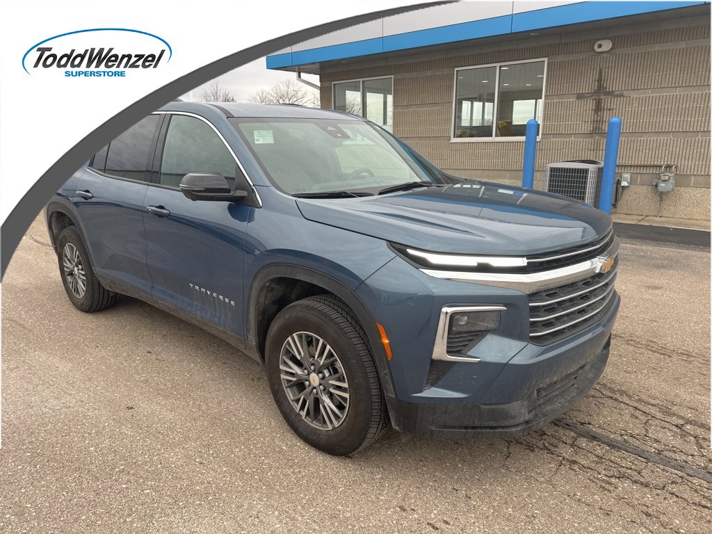 2024 Chevrolet Traverse 2LT's photo