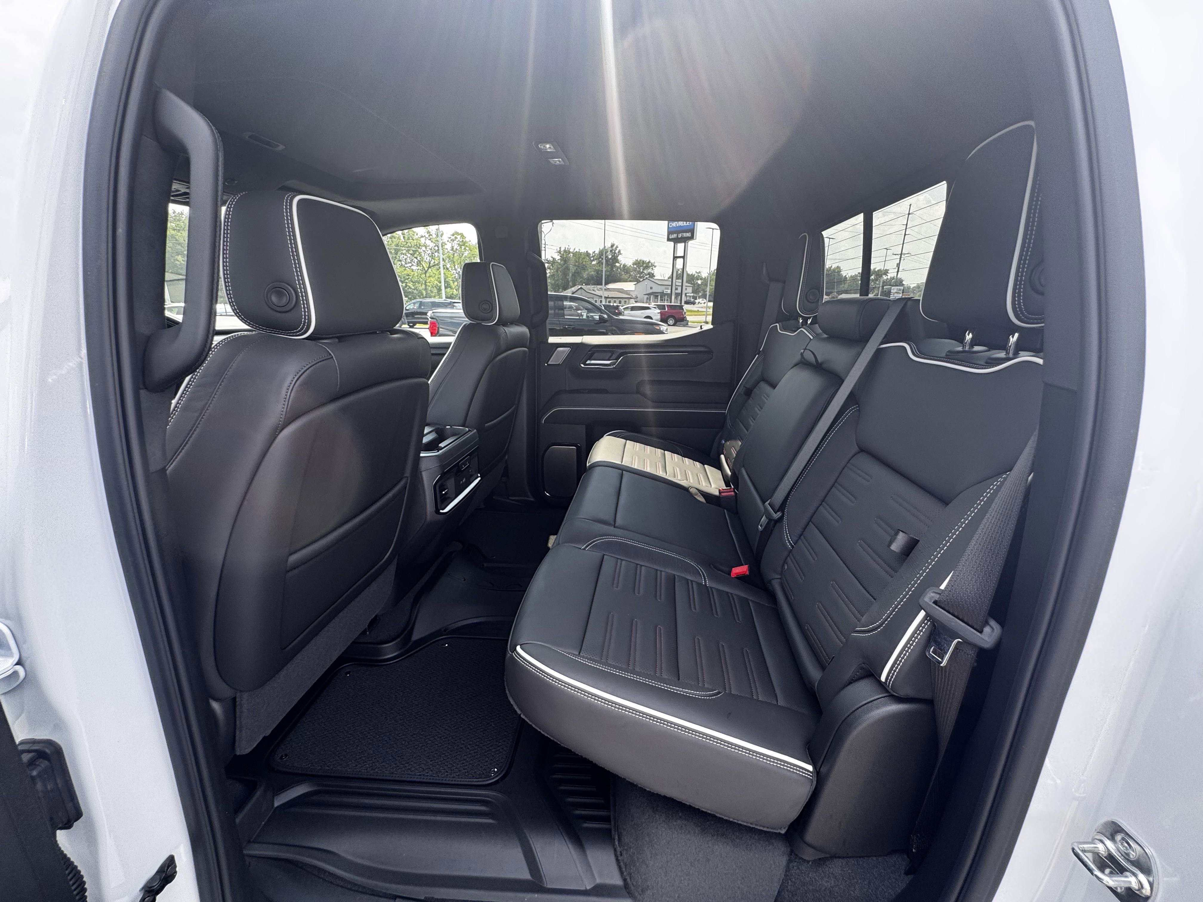 2025 Gmc Sierra 1500 AT4X photo 2