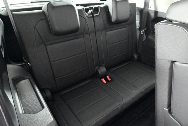 2018 Volkswagen Tiguan SEL photo 14