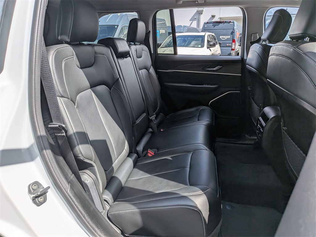 2022 Jeep Grand Cherokee Limited photo 19