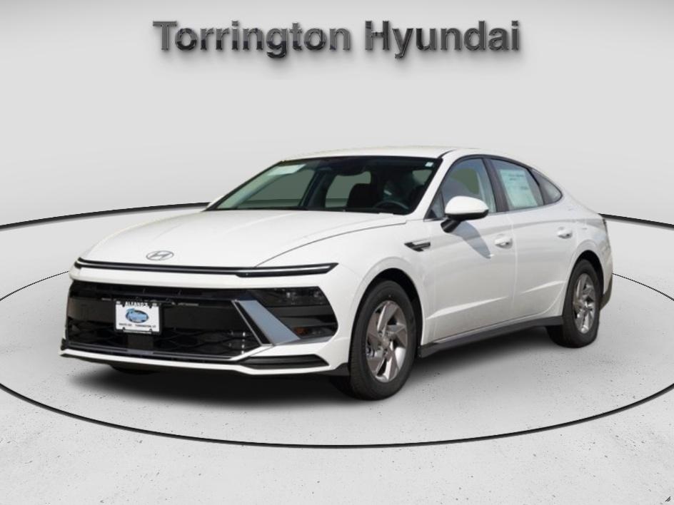 2025 Hyundai Sonata SE photo 3