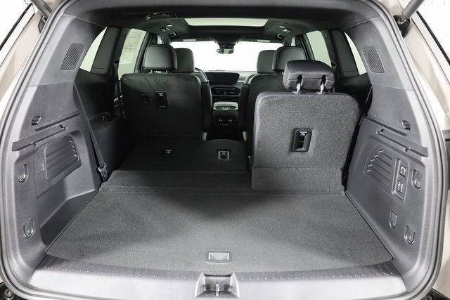 2026 Buick Enclave Sport Touring photo 2