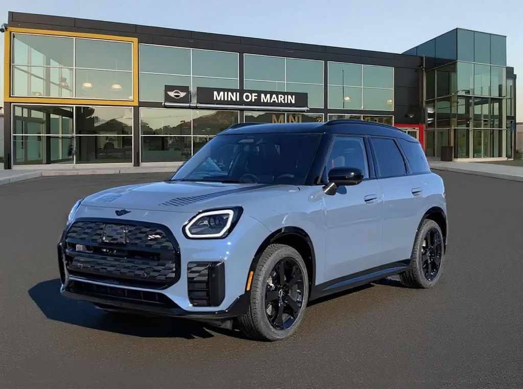 2026 MINI Countryman Classic's photo