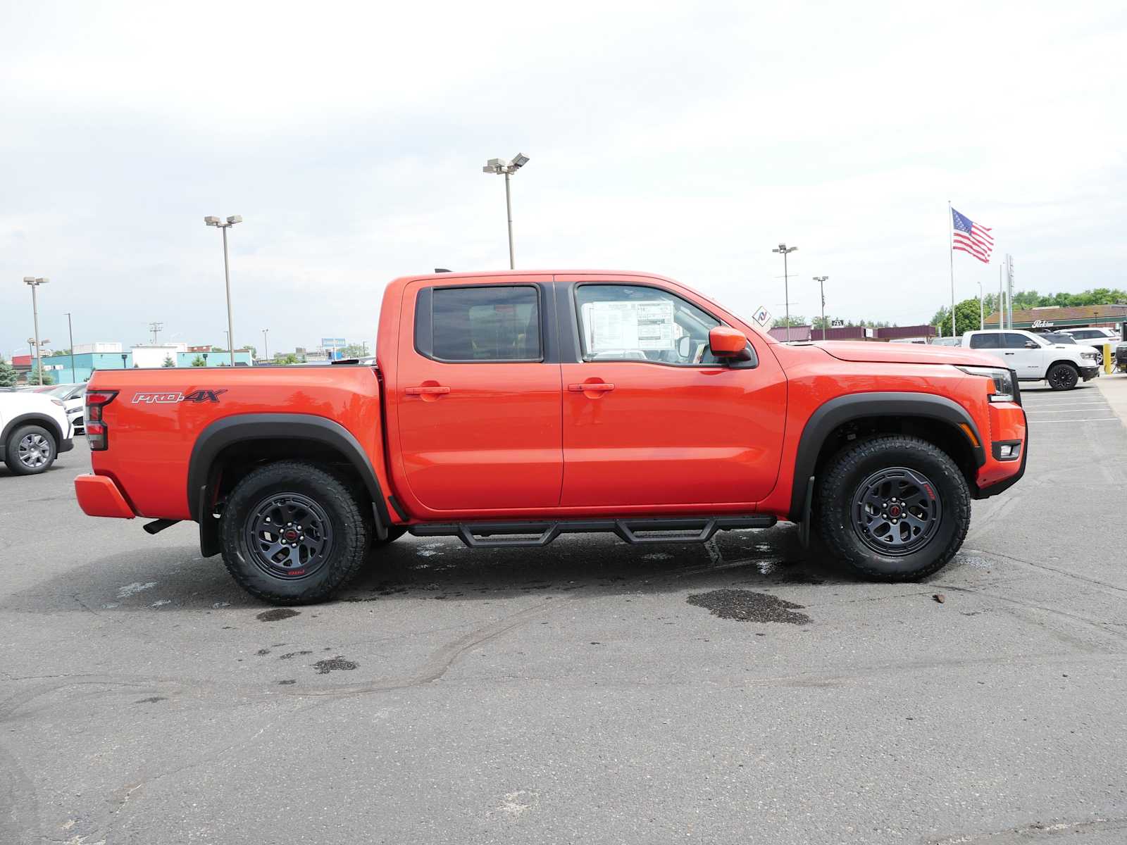 2025 Nissan Frontier PRO-4X photo 8