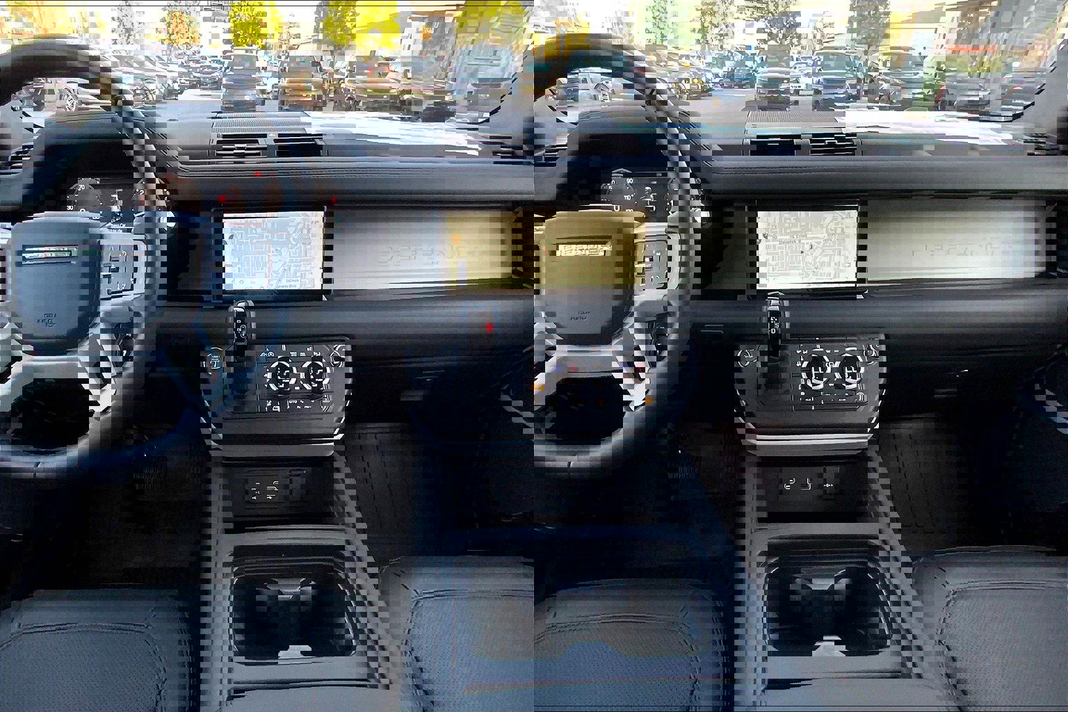 2024 Land Rover Defender 110 S photo 5