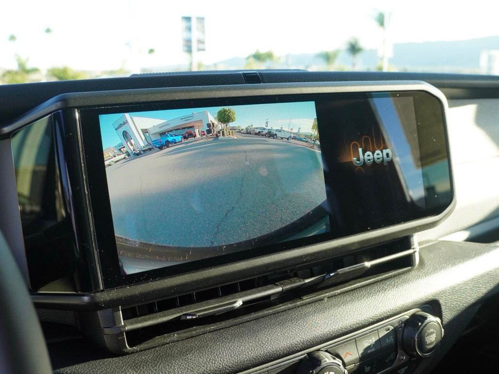 New 2026 Anvil Clear-Coat Exterior Paint Jeep 4-Door Sport S image 13