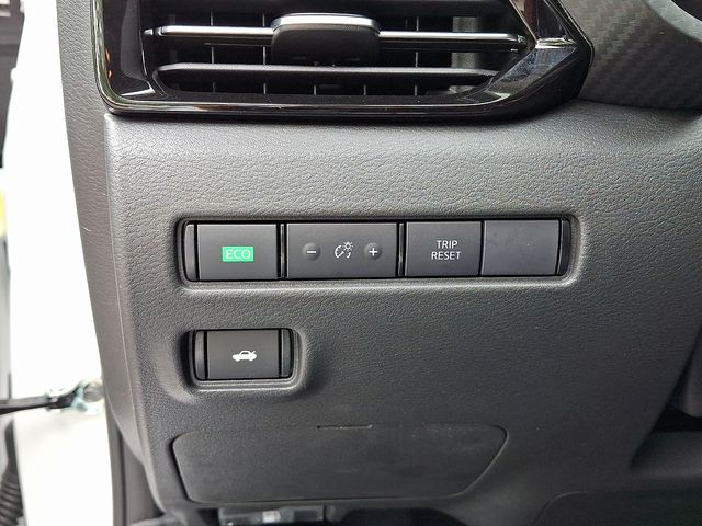 2025 Nissan Sentra SR Midnight Edition photo 15