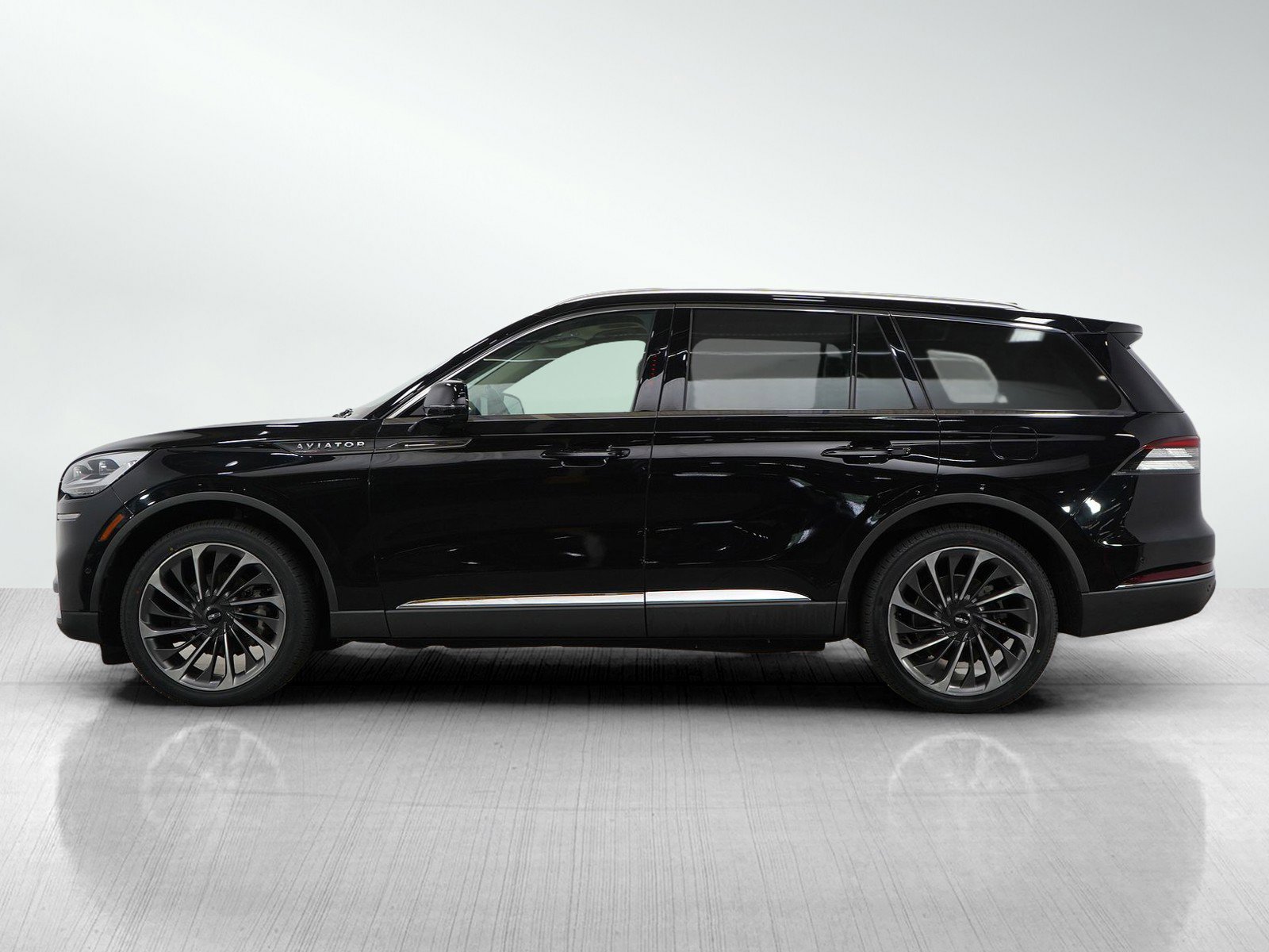 Used 2020 Lincoln Aviator Reserve with VIN 5LM5J7XC6LGL36364 for sale in Wayzata, Minnesota