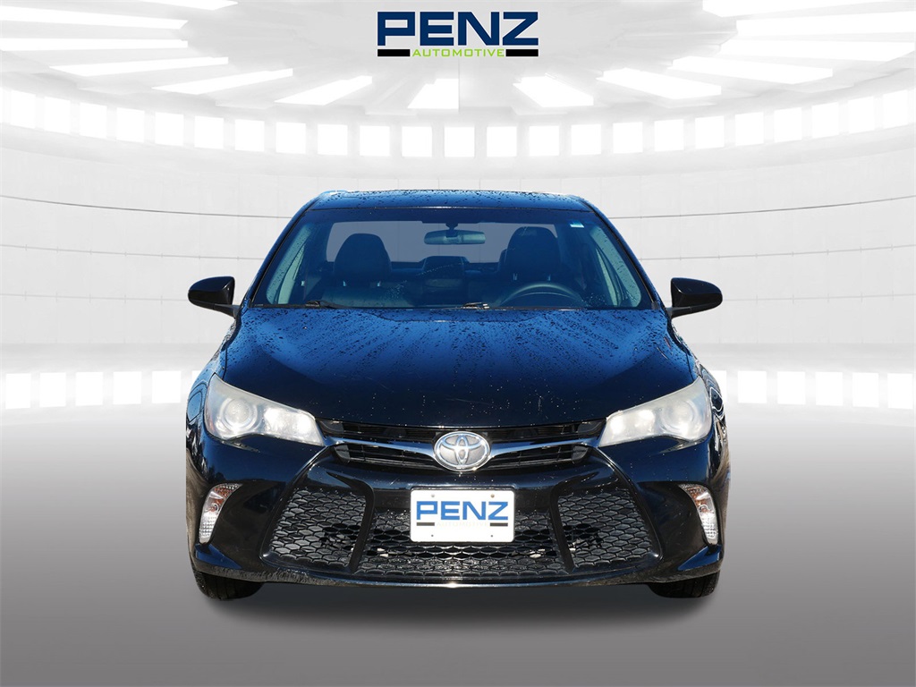 Used 2016 Toyota Camry XLE with VIN 4T1BF1FK8GU158283 for sale in Spring Valley, Minnesota