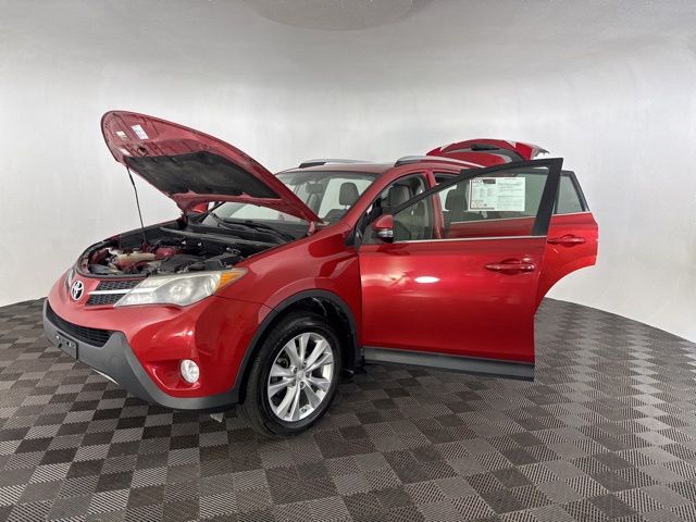 2015 Toyota RAV4 Limited photo 11
