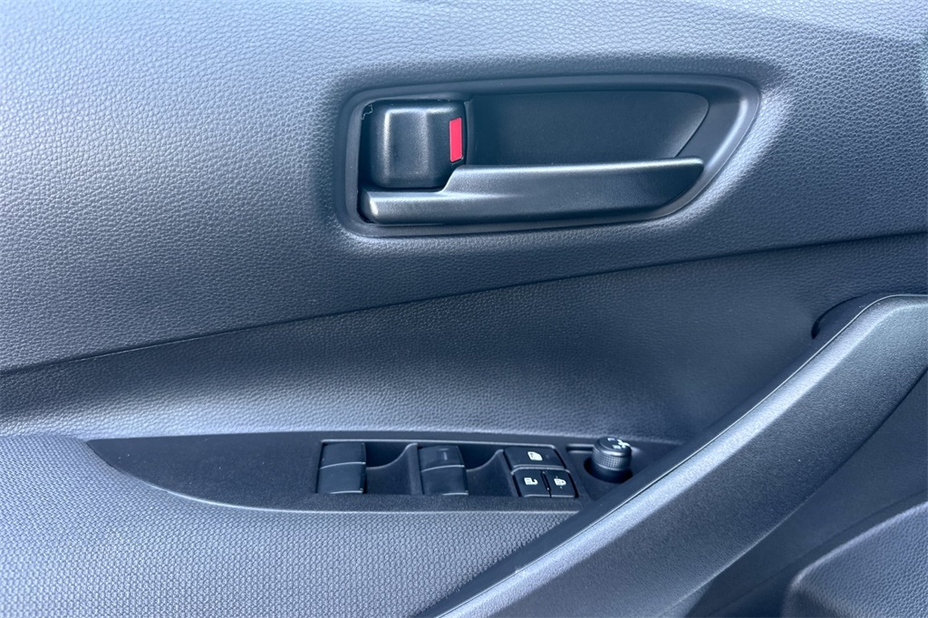 2025 Toyota Corolla LE photo 9