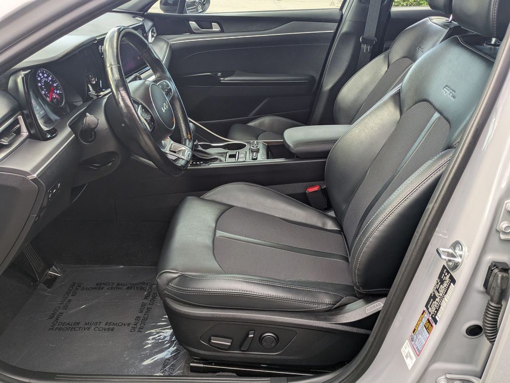 2024 Kia K5 GT-Line photo 10