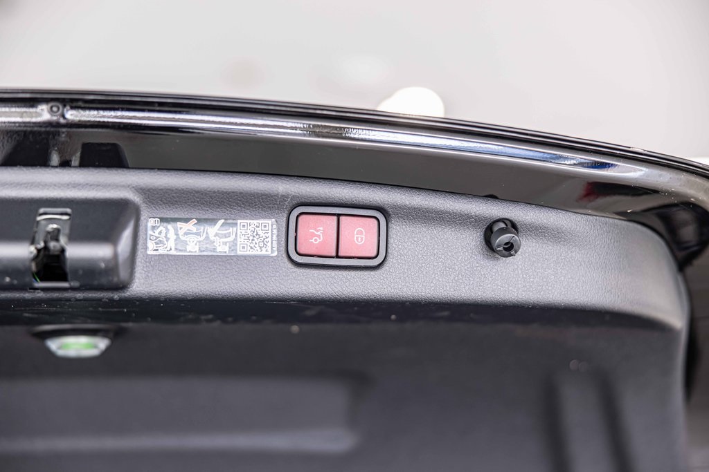 2024 MERCEDES-BENZ C-CLASS - Image 18