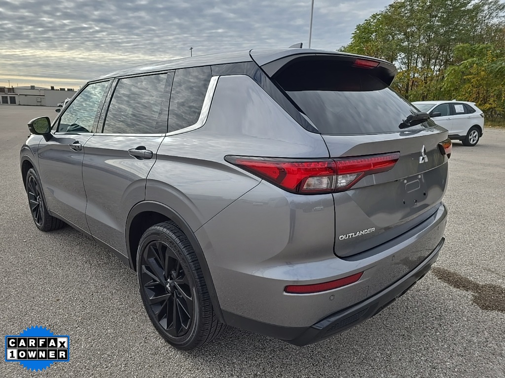 2022 Mitsubishi Outlander Black Edition LE SEL GT photo 4