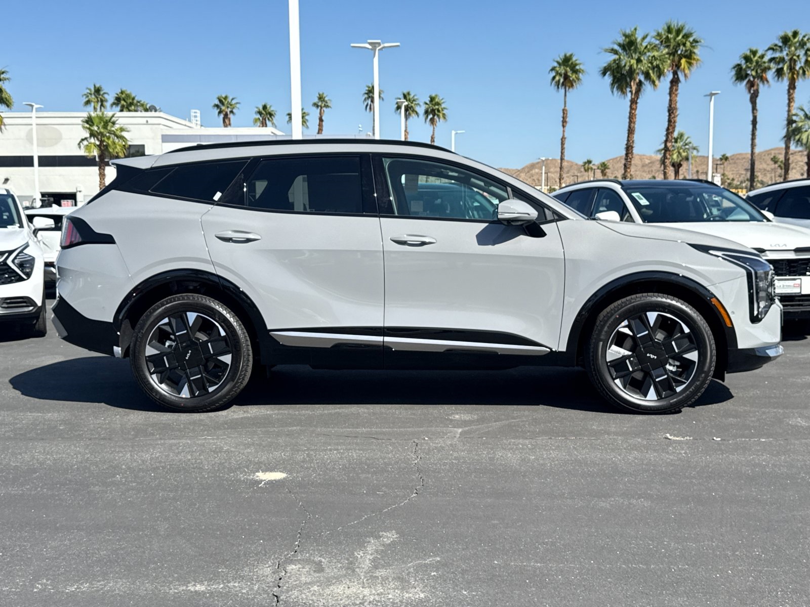 2026 Kia Sportage SX Prestige photo 2