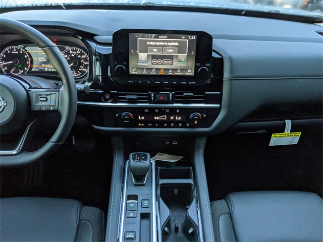 2025 Nissan Pathfinder SL photo 8