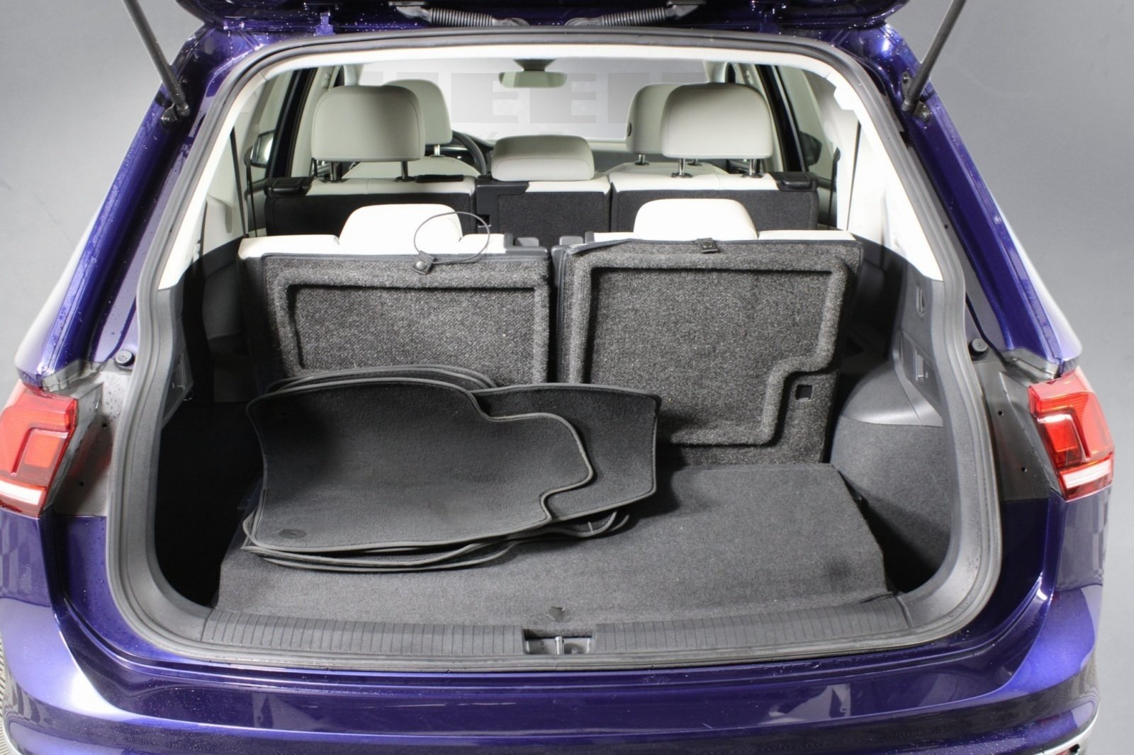 2023 Volkswagen Tiguan SE photo 20