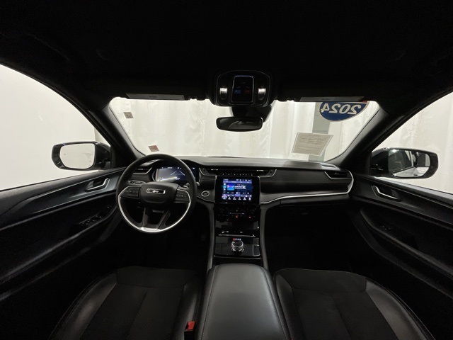 2024 Jeep Grand Cherokee Altitude photo 15