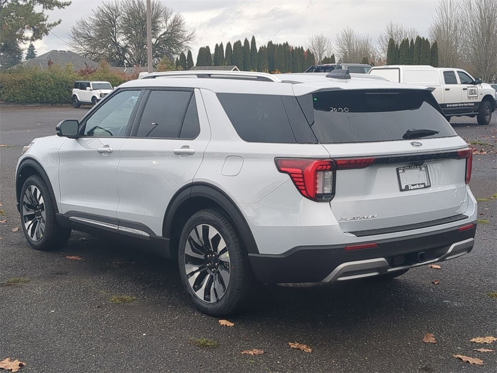 2026 Ford Explorer Platinum photo 3