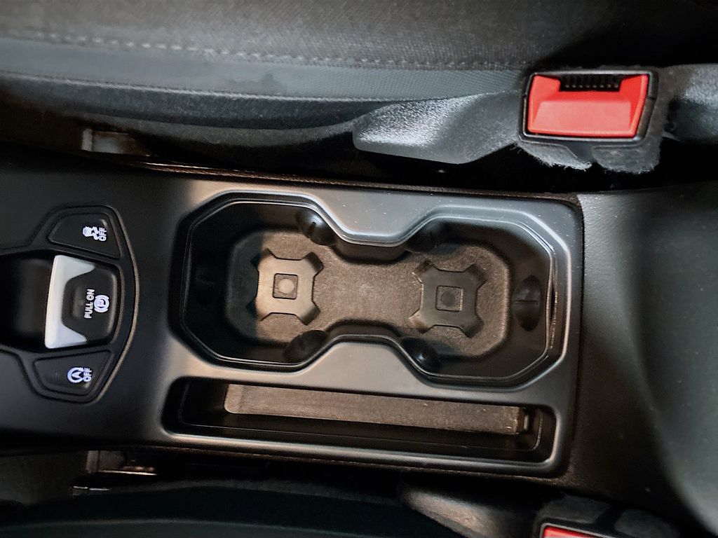 2023 Jeep Renegade Altitude photo 14