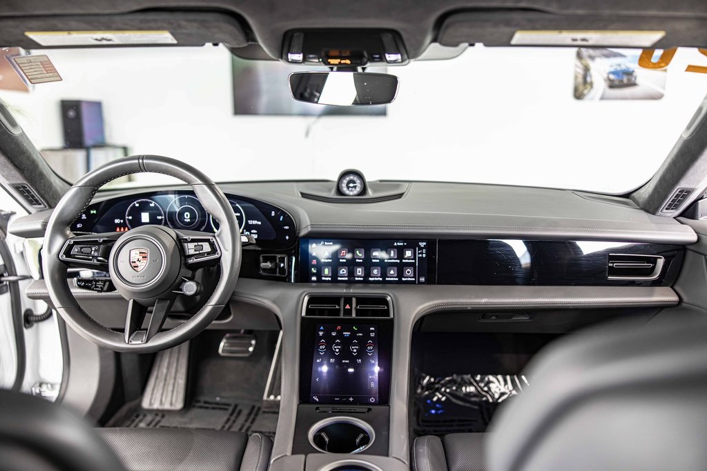 2020 PORSCHE TAYCAN - Image 37