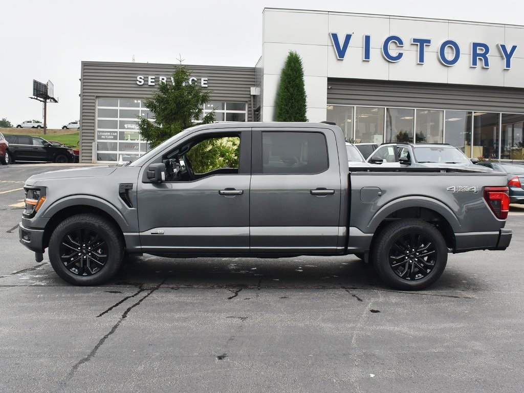 2025 Ford F-150 XLT photo 3