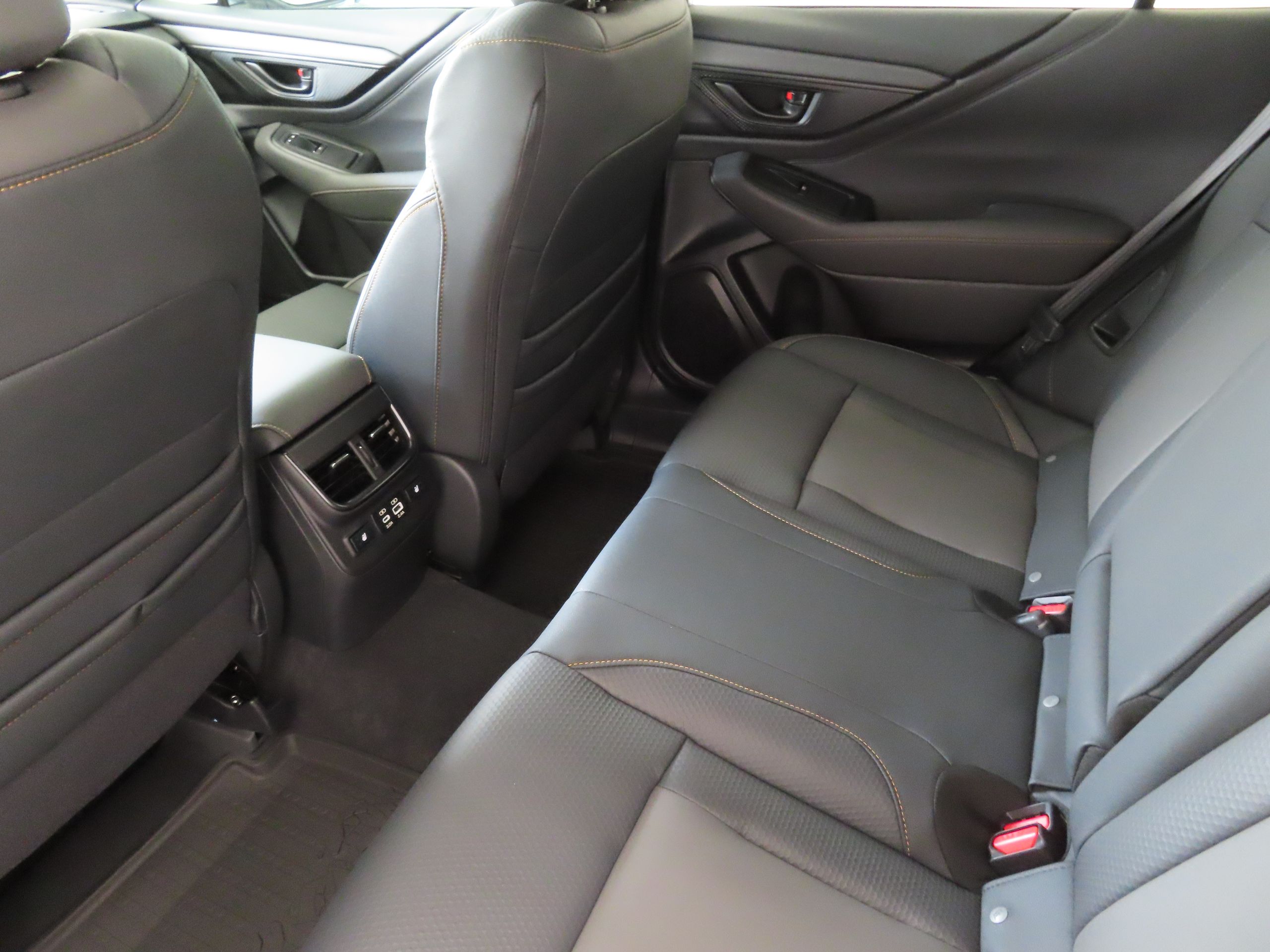 2025 Subaru Outback Wilderness photo 16