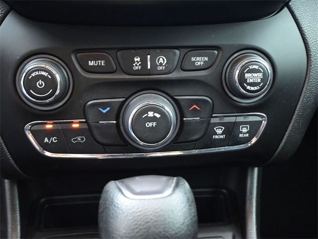 2020 Jeep Cherokee Latitude photo 6