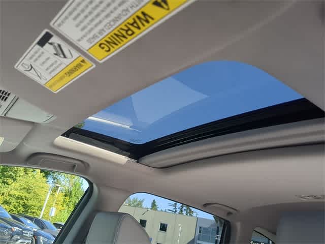 2018 Honda CR-V Touring photo 11