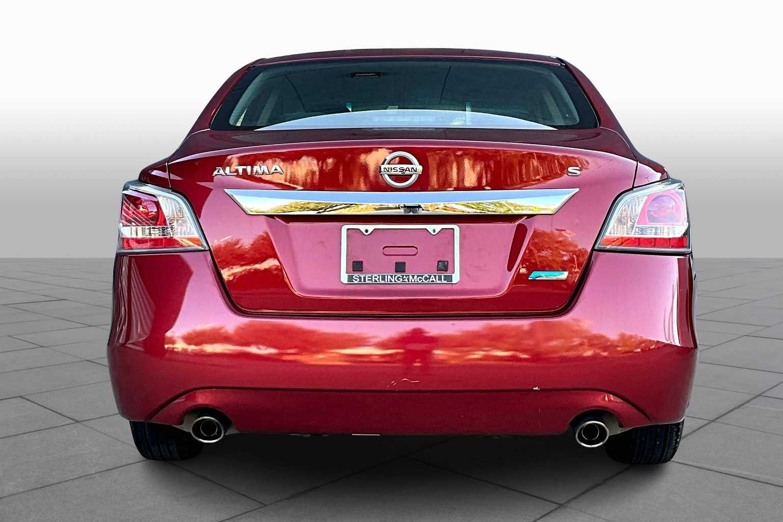 2014 Nissan Altima 2.5 S photo 4