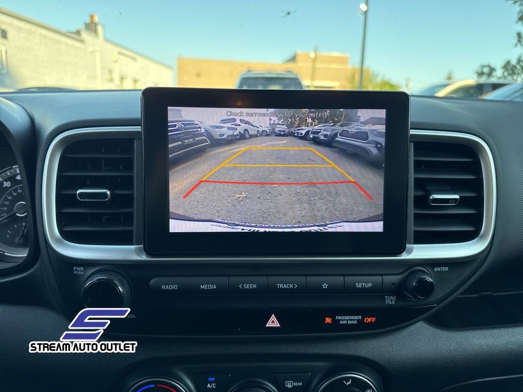2022 Hyundai Venue SE photo 17
