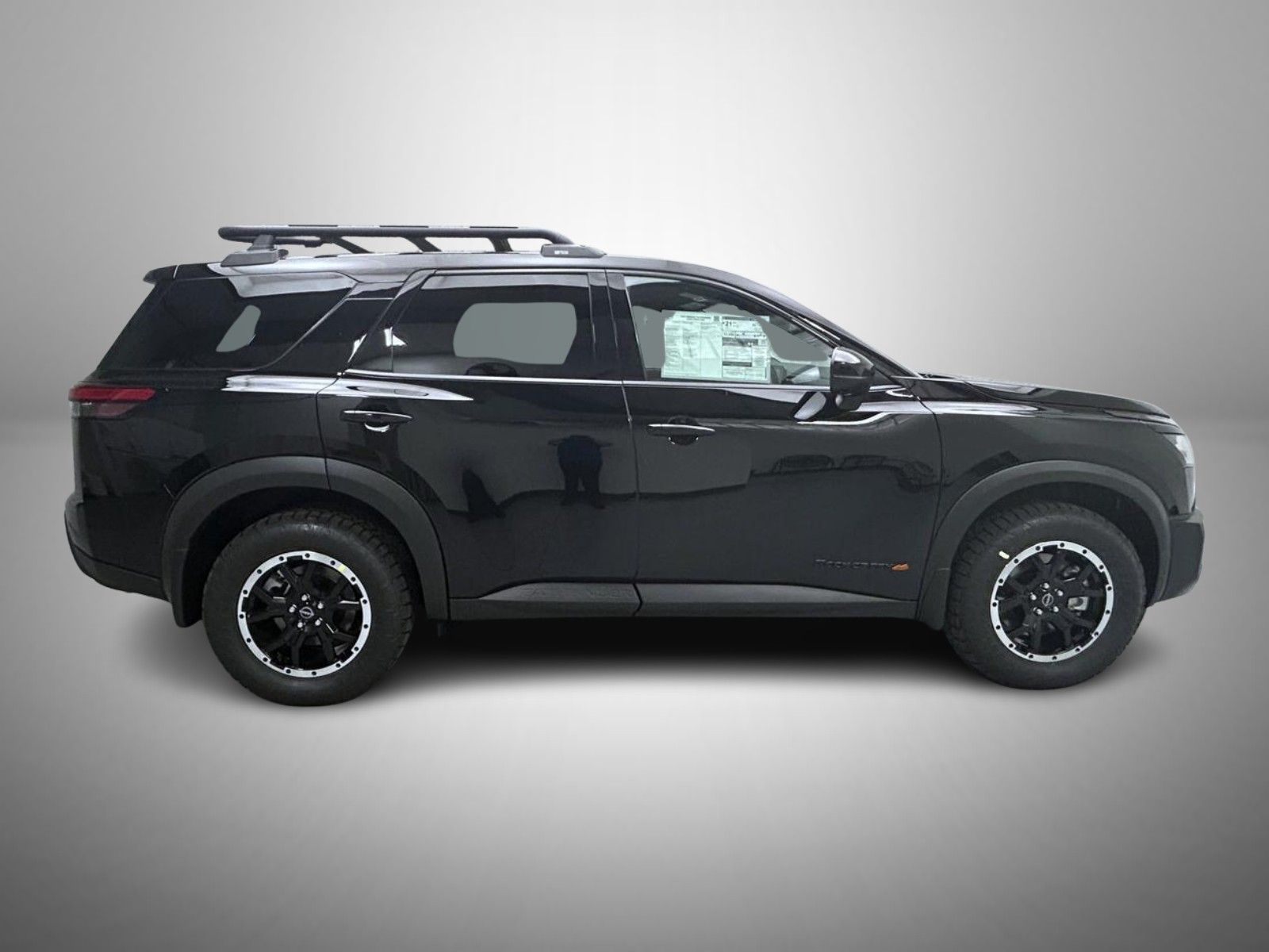 2025 Nissan Pathfinder Rock Creek photo 2