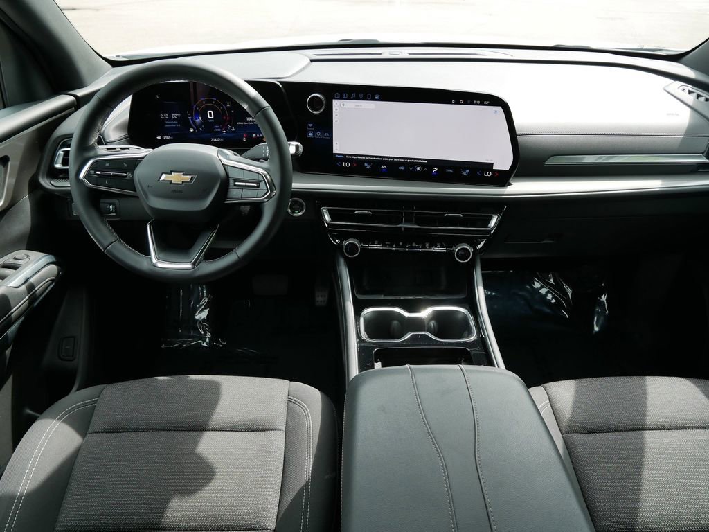 2024 Chevrolet Traverse photo 12